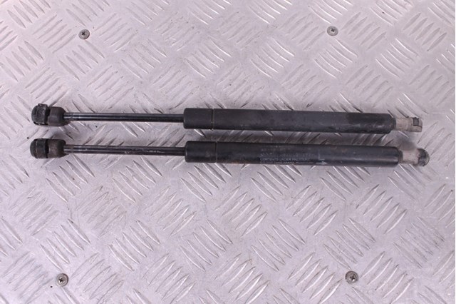 Амортизатор капота левый 654717S600 NISSAN
