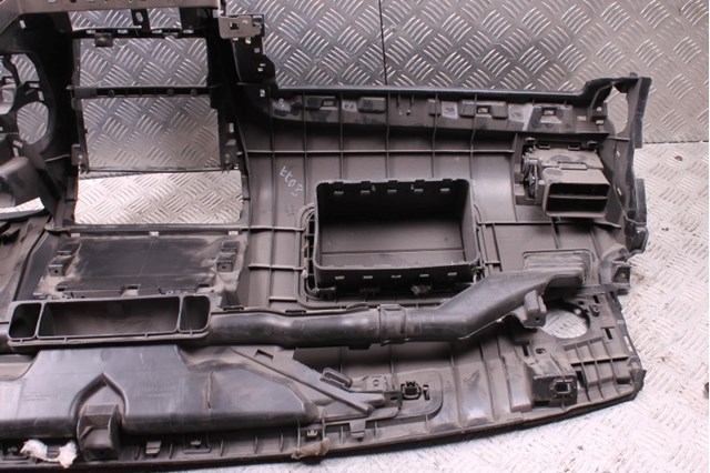 Панель приборная торпеды 66040FJ030 SUBARU