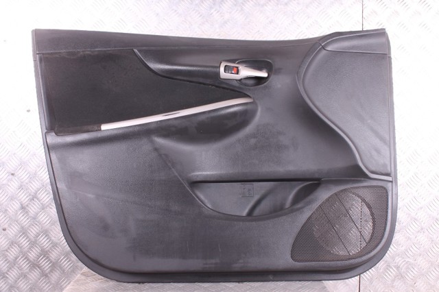 Карта двери передней, левой 6762012F30B1 TOYOTA