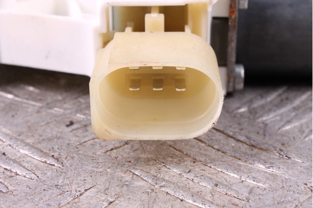 67627046031 BMW Мотор стеклоподъемника двери передней левой купить в Киев