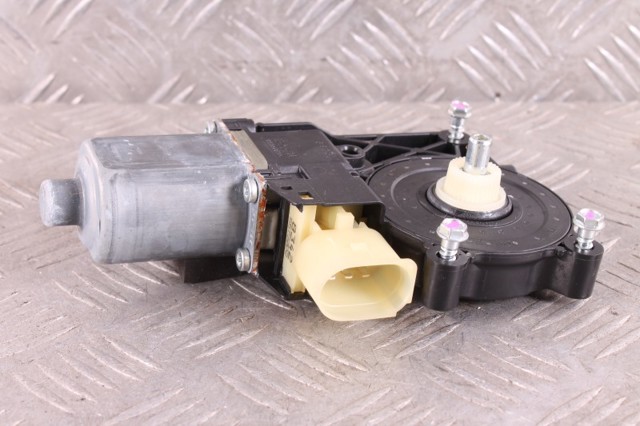 67627413049 BMW Мотор стеклоподъемника двери передней левой купить в Днепр