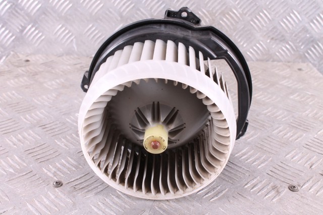 68223053AC CHRYSLER Вентилятор печки купить в Николаев