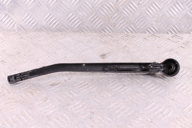 Рычаг-поводок дворника заднего стекла 7138507 BMW