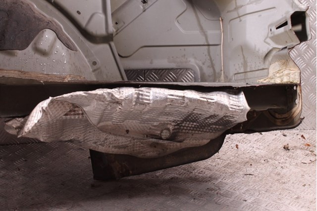 HYUNDAI 715044CC00 Крыло заднее правое в наличии Черкассы