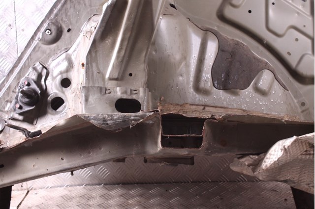 HYUNDAI 715044CC00 Крыло заднее правое в наличии Николаев