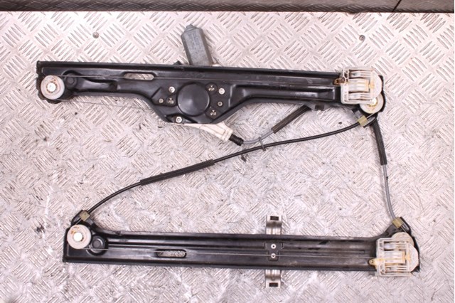 Стеклоподъемник передней двери 7166379 BMW