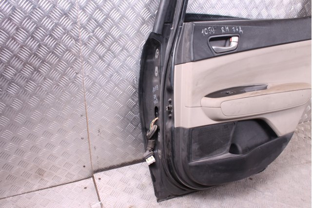 Задняя правая дверь 77004D5000 HYUNDAI
