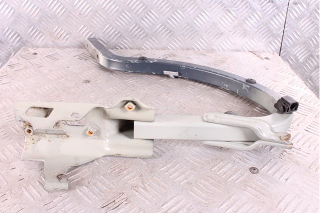 792104C500 HYUNDAI Петля крышки багажника купить в Киев