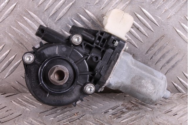 Мотор стеклоподъемника двери передней, правой 807314BA0A NISSAN