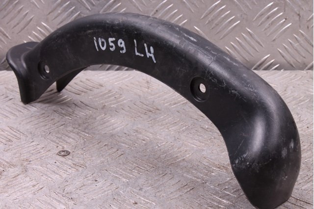 Детали багажника (петли и упор крышки) 81911D5000 HYUNDAI