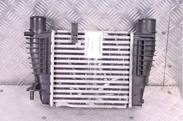 8200471888 RENAULT Радиатор интеркуллера купить в Ужгород