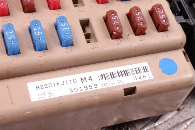 Монжатный блок реле 82201FJ110 SUBARU