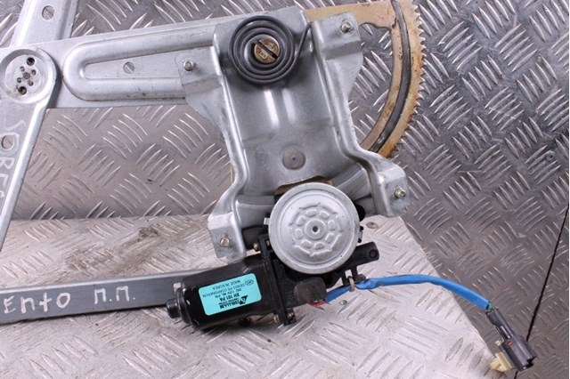 Мотор стеклоподъемника двери передней, правой 824603E000 HYUNDAI