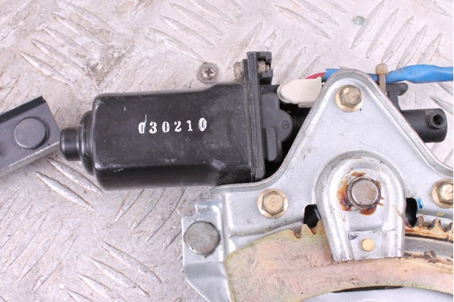 HYUNDAI 824603E000 Мотор стеклоподъемника двери передней правой в наличии Киев
