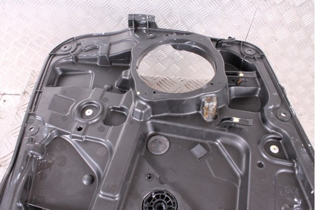 824813Q001 HYUNDAI купить в Ирпень