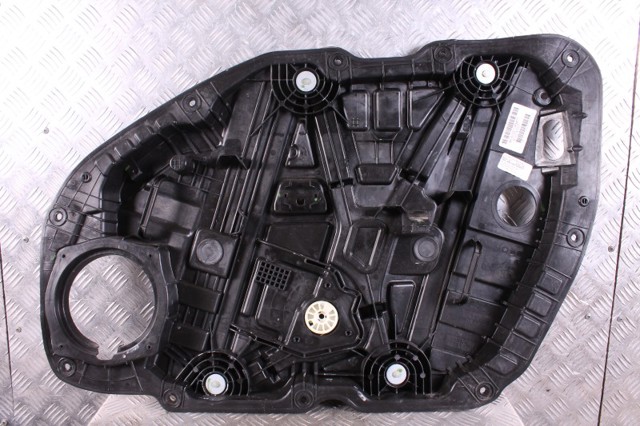 Стеклоподъемник передней правой двери 82481D5000 HYUNDAI
