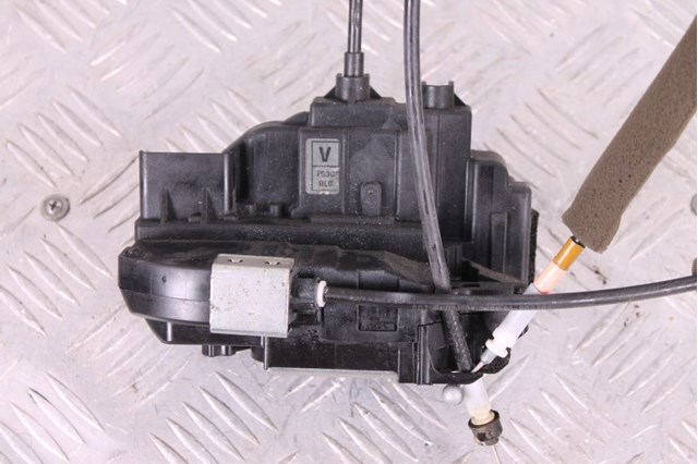 825011CA0A NISSAN Замок двери задней левой купить в Чернигов