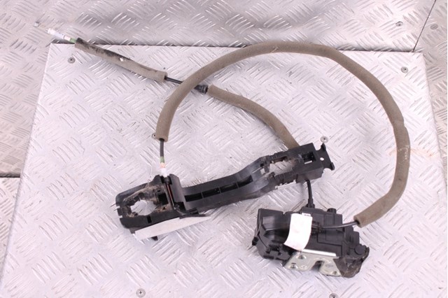 NISSAN 825015NA0A Замок двери задней левой в наличии Черкассы