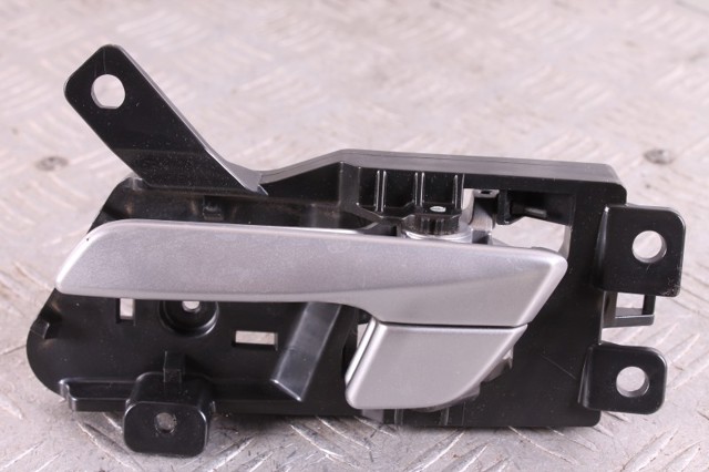 82610C1000 HYUNDAI купить в Черновцы