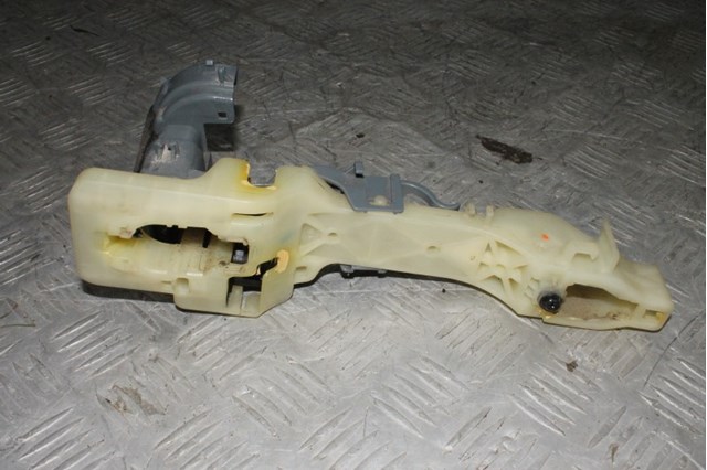 HYUNDAI 826653S000 Держатель наружной ручки двери передней правой в наличии Хмельницкий