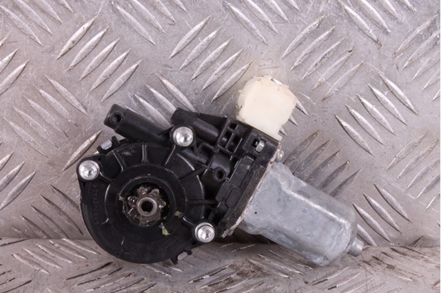 827314BA0A NISSAN Мотор стеклоподъемника двери задней левой купить в Черкассы