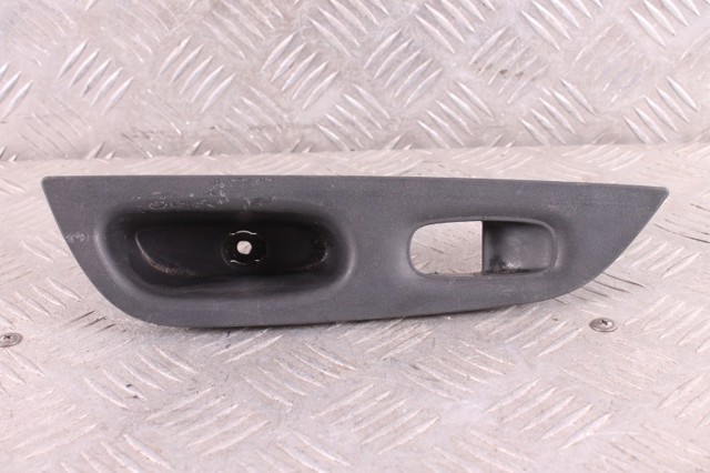 NISSAN 829614BA0A в наличии Чернигов