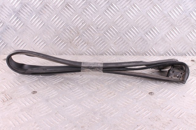 831502T001 HYUNDAI купить в Черновцы