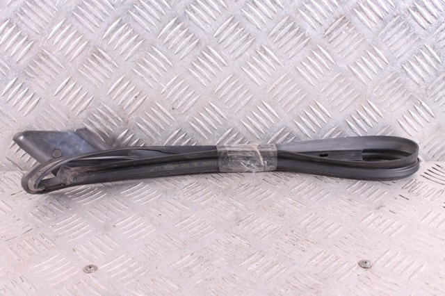 HYUNDAI 831602T001 в наличии Полтава