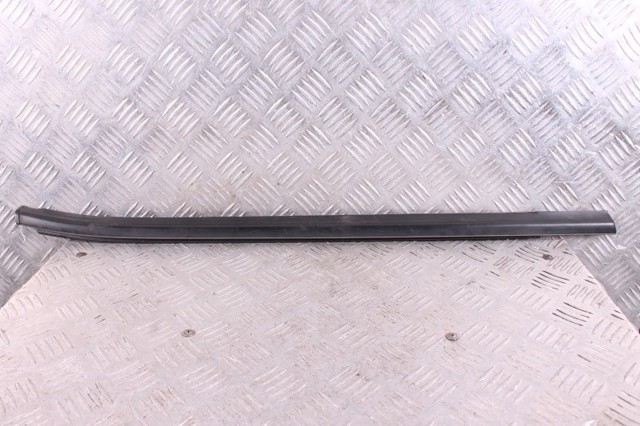 832202T000 HYUNDAI купить в Ужгород