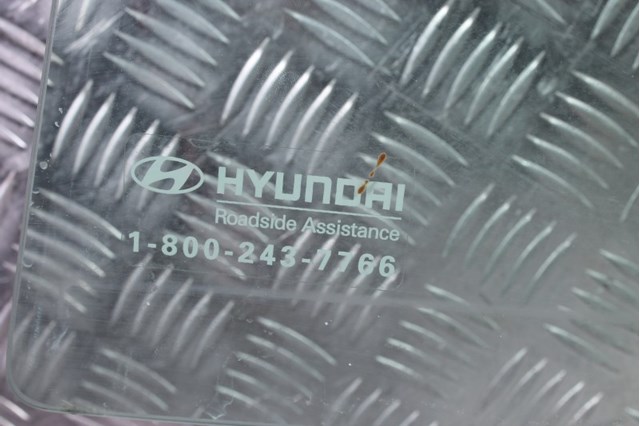 Стекло двери задней левой 834103S010 HYUNDAI