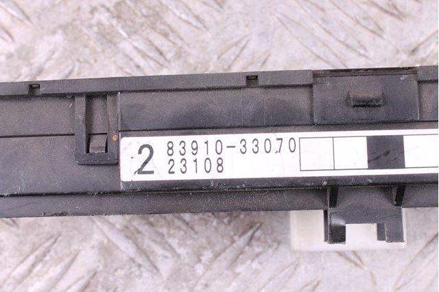 8391033070 TOYOTA Часы салонные купить в Ирпень