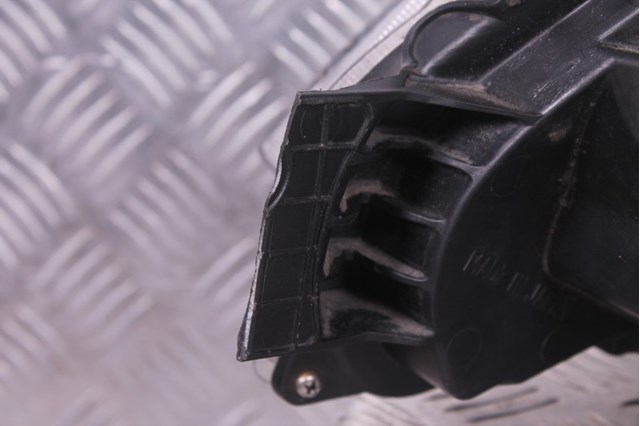 84001AJ100 Фара правая купить Киев