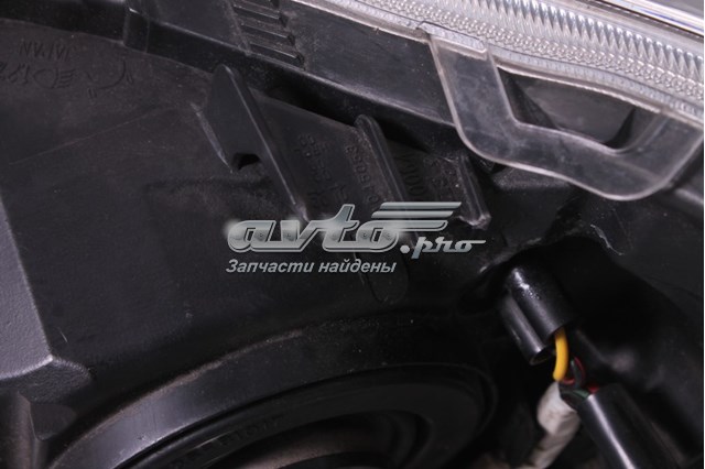 84001AJ100 SUBARU Правая фара купить в Ирпень