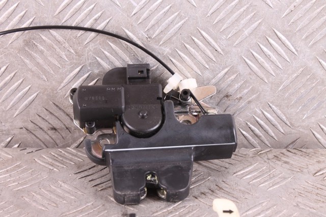 NISSAN 84631JK600 Замок крышки багажника (двери 3/5-й задней) в наличии Киев