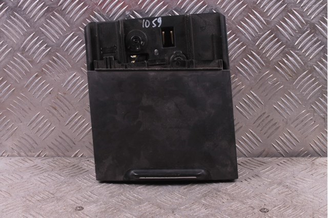 HYUNDAI 84690D4AA0AK5 в наличии Киев