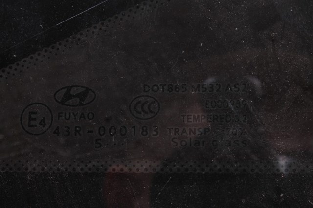 87820C2000 HYUNDAI Стекло кузова (багажного отсека) правое купить в Сумы
