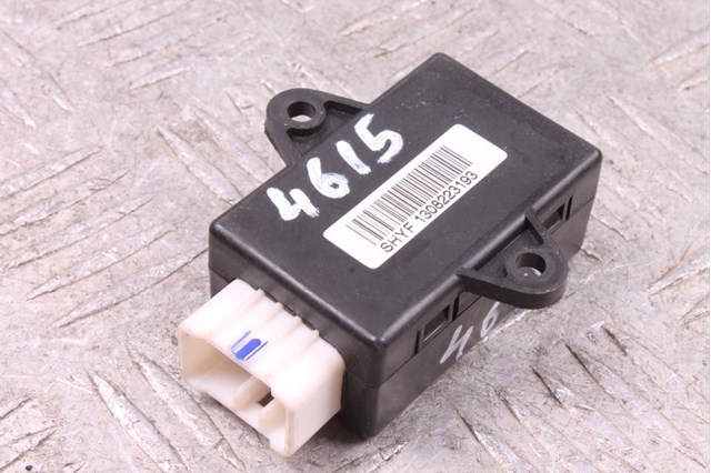 881913S000 HYUNDAI купить в Житомир