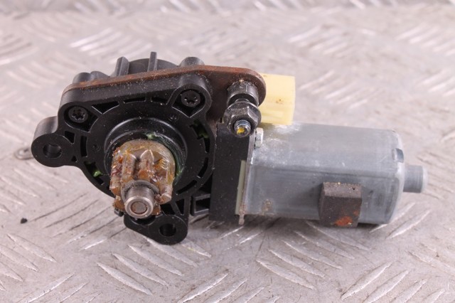 HYUNDAI 88582C1000 в наличии Ровно