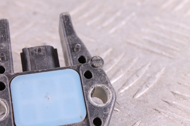 Датчик Эйрбэг передний 8917330160 TOYOTA