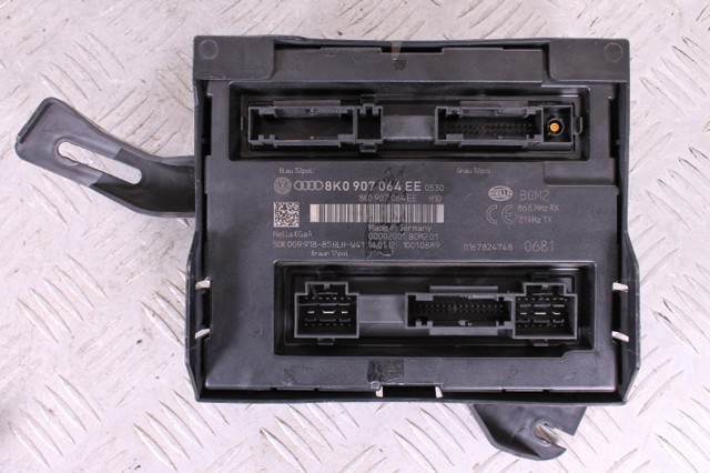 Блок комфорта 8K0907064KJ VAG