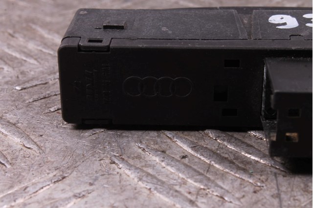 VAG 8K0959673F в наличии Хмельницкий