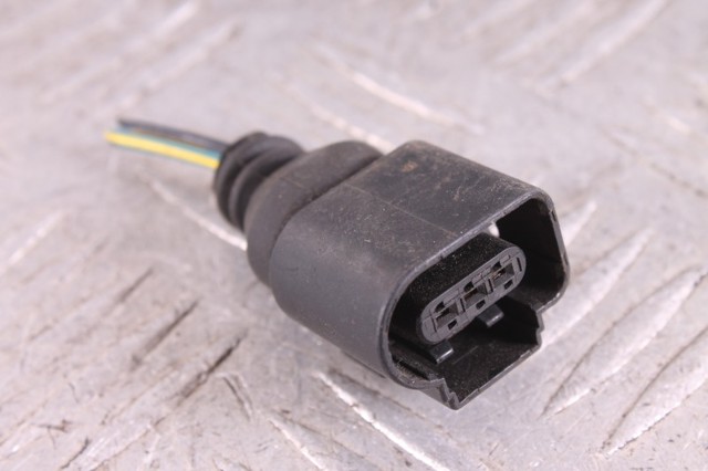 Разъем (фишка) универсальный 8K0973703 VAG