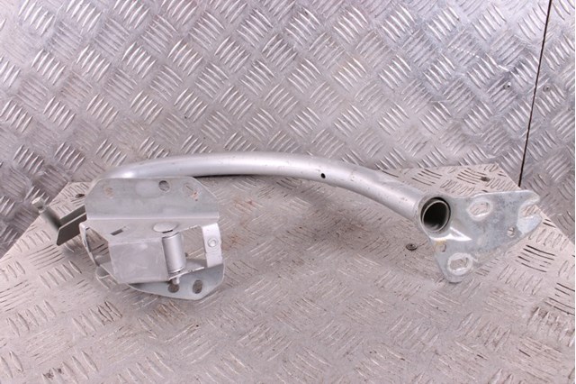 Петля крышки багажника 8K5827302J VAG
