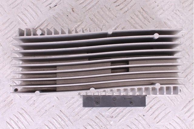 VAG 8R0035223F в наличии Харьков