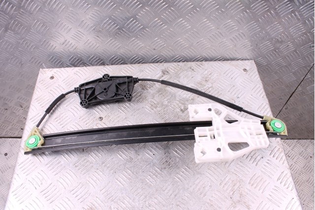 Стеклоподъемник задней правой двери 8R0839462D VAG