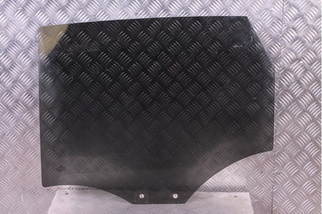 8R0845205F VAG Стекло двери задней левой купить в Запорожье