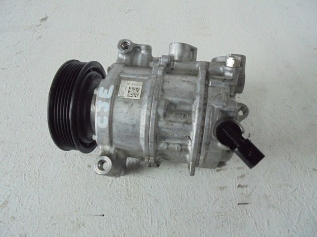 Компрессор климатической установки 8T0260805N VAG
