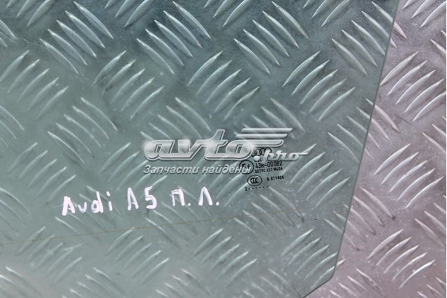 VAG 8T8845201B Стекло двери передней левой в наличии Ужгород