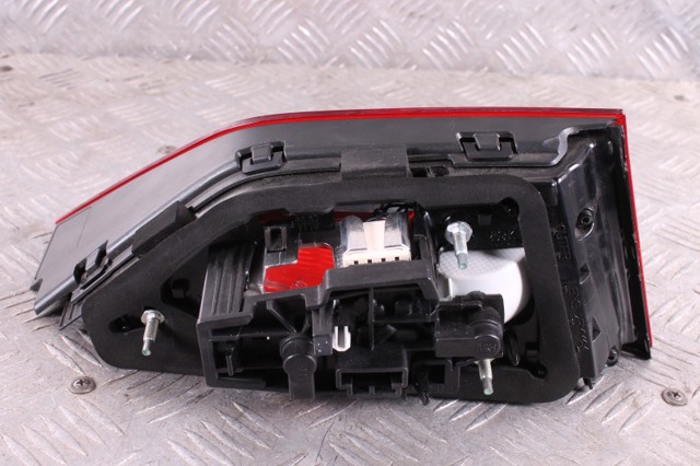 VAG 8V5945094C Фонарь задний правый внутренний в наличии Кривой Рог