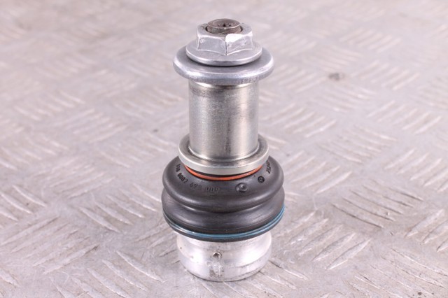 VAG 8W0407689B Шаровая опора нижняя в наличии Кривой Рог